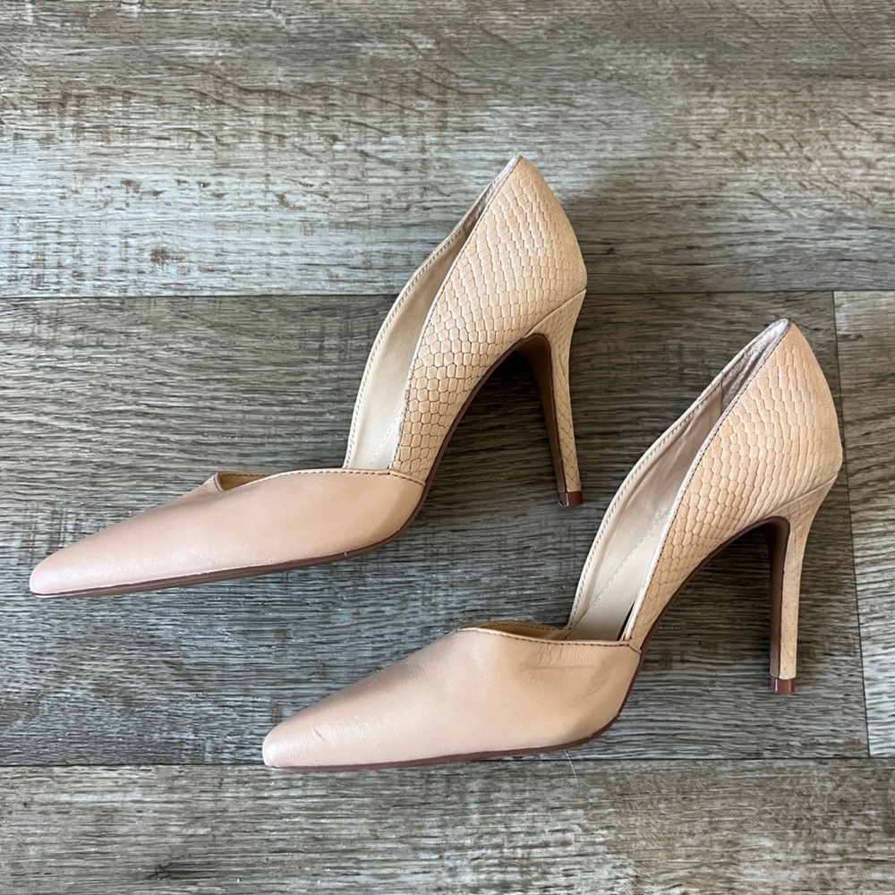 Vince Camuto Cream Colored Snake Print Pointed Toe Heels